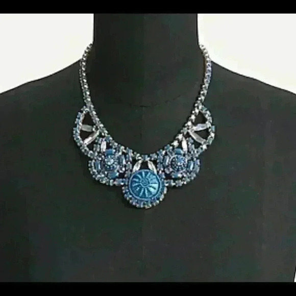 J Crew Radiant Blooms Statement Necklace - Picture 3 of 3